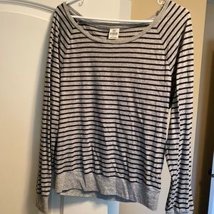 Off-The-Shoulder Loose-Fitting Long Sleeve